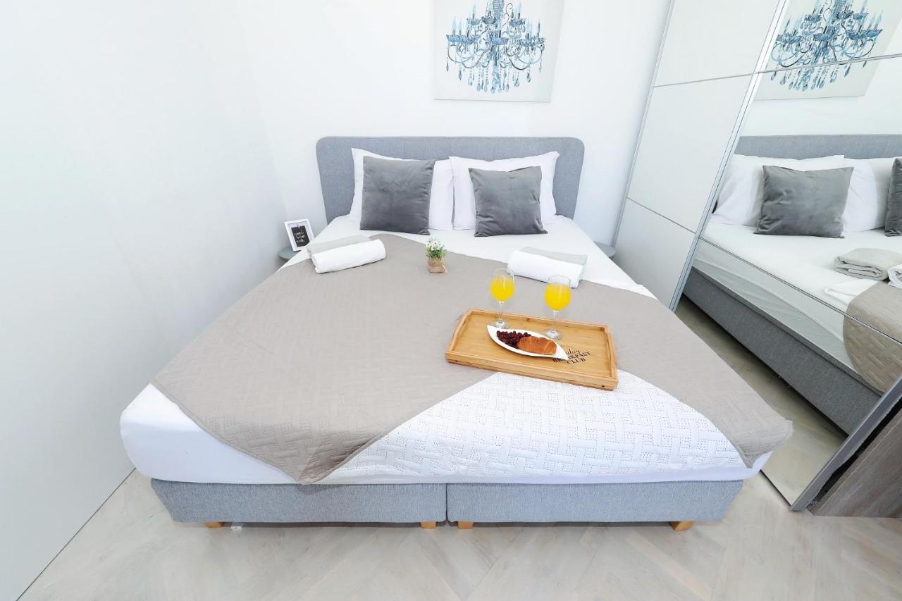 زادار Holiday Home Maria One Minute From -Beach المظهر الخارجي الصورة